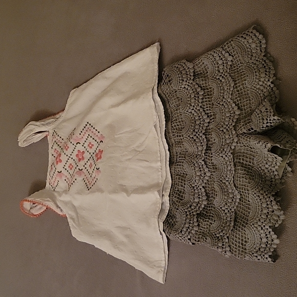 7/$25. Girls outfit